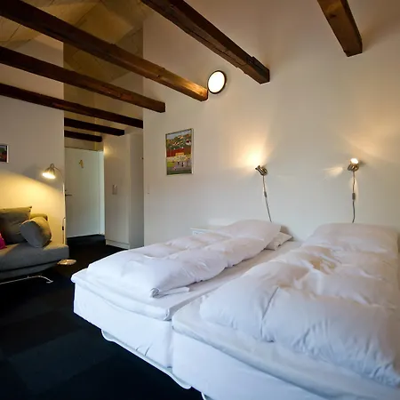 Hotellet 2* Hjorring