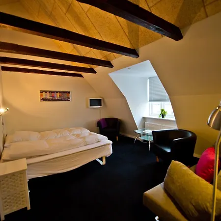 Hotellet 2*